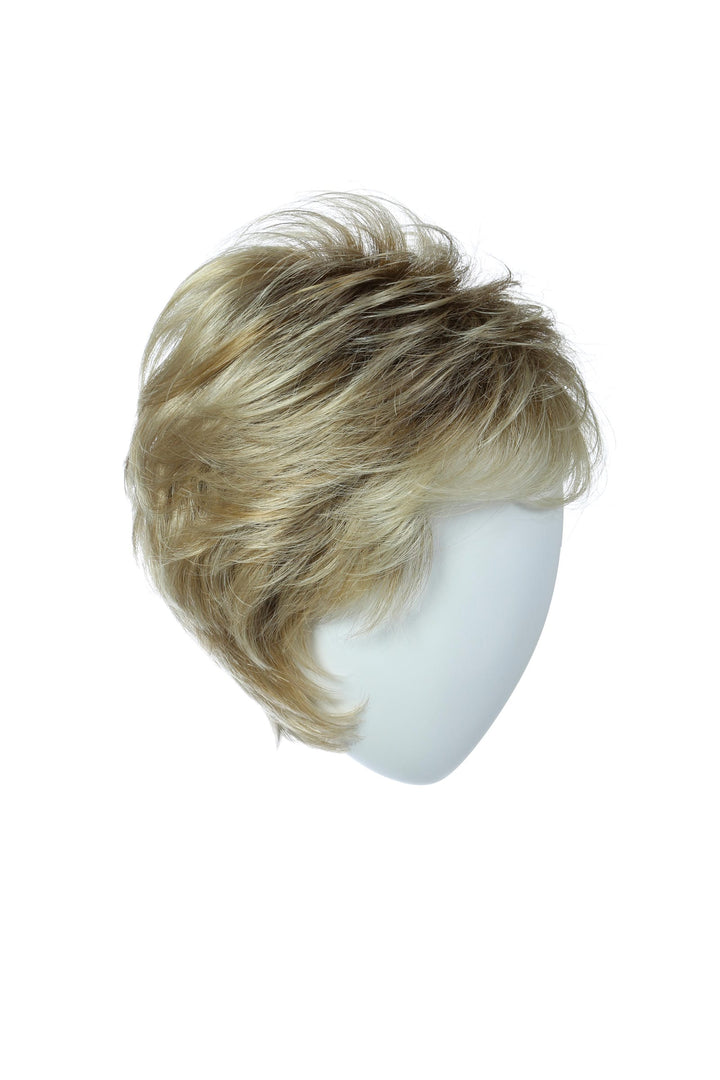 Raquel Welch Crushing On Casual mannequin side 1.0